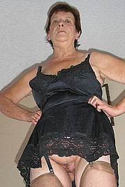 wrinkled-old-granny-tits39.jpg